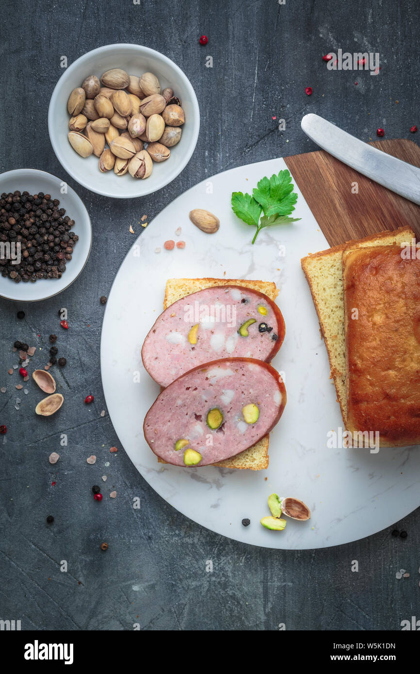 Top view sliced fresh chicken hi-res stock photography and images - Alamy