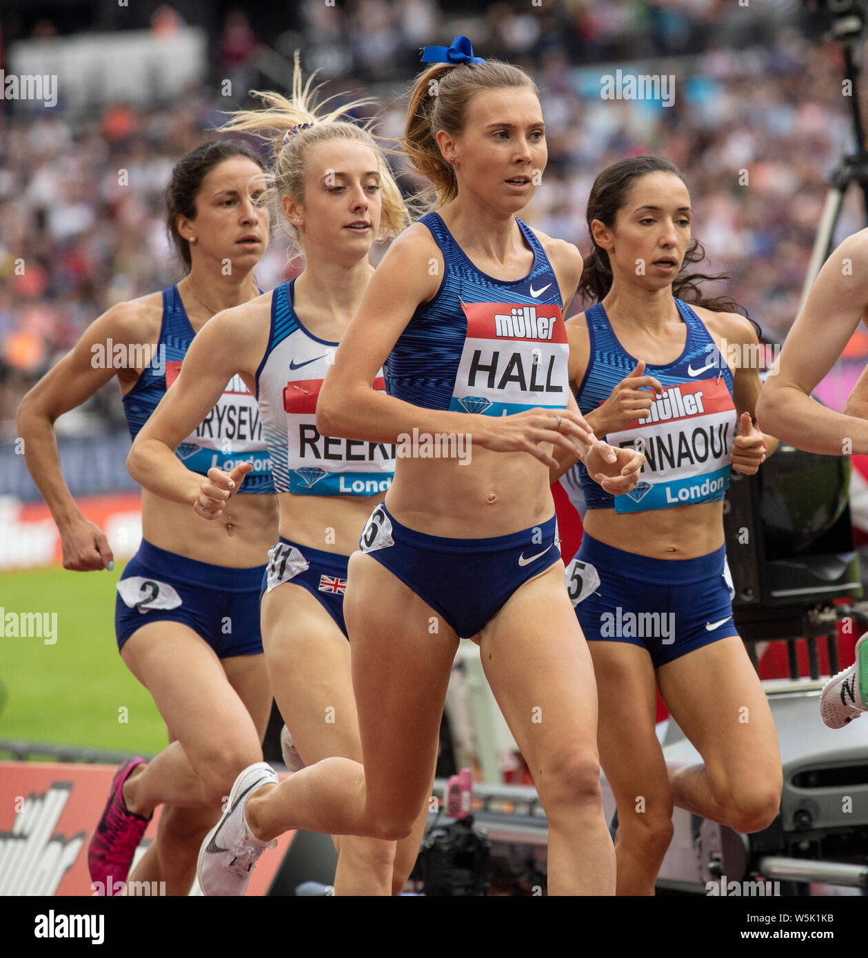 London England July 20 Linden Hall Of Australia Competing In The Women S 1500m During Day One Of The Muller Anniversary Games Iaaf Diamond League Stock Photo Alamy