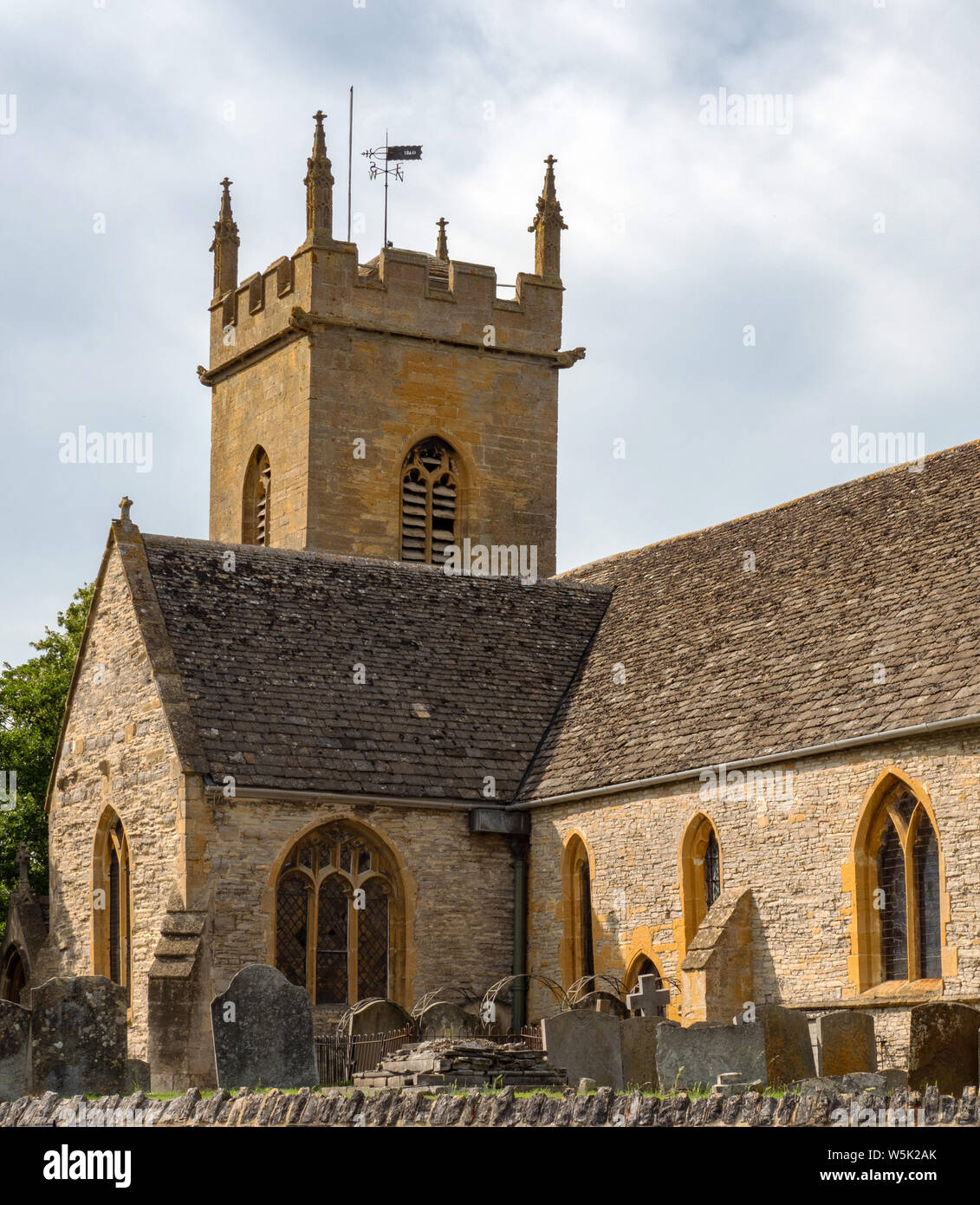 Church of St Leonard in the picturesque village of Bretforton, Worcestershire, England, UK Stock Photo