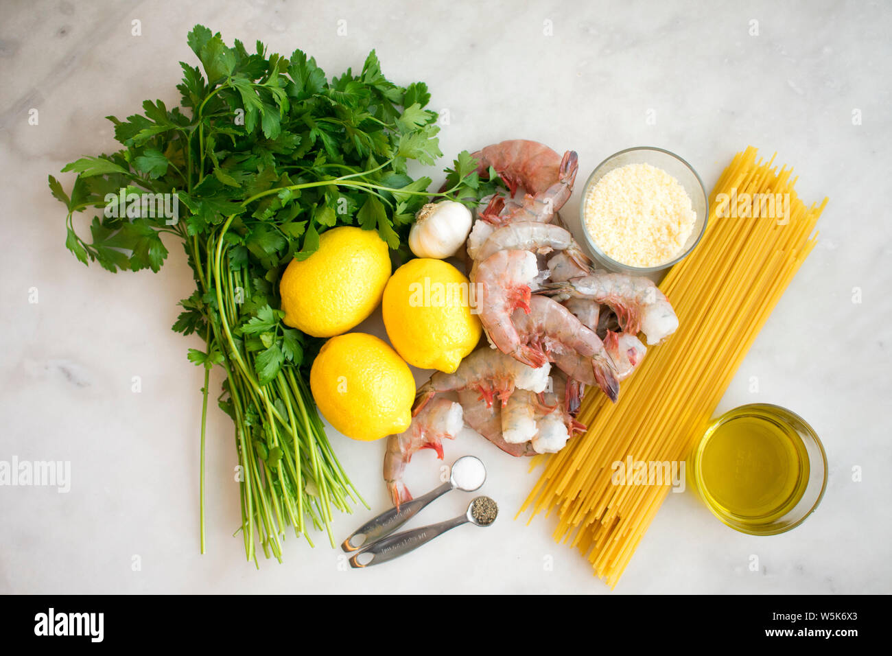 Lemon Garlic Shrimp with Spaghetti Ingredients Stock Photo - Alamy