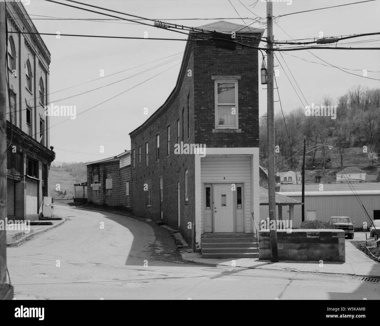 Curved Building in Cameron Stock Photo Alamy