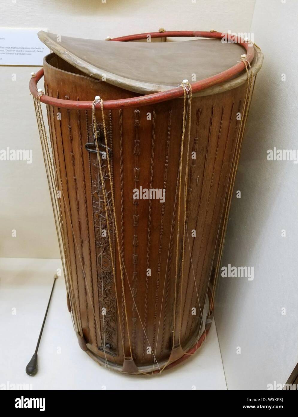 Cylindrical drum (tambourin), Provence region, France, early 1800s, walnut,  maple, calfskin - Casadesus Collection of Historic Musical Instruments -  Boston Symphony Orchestra - 20180113 192027 Stock Photo - Alamy