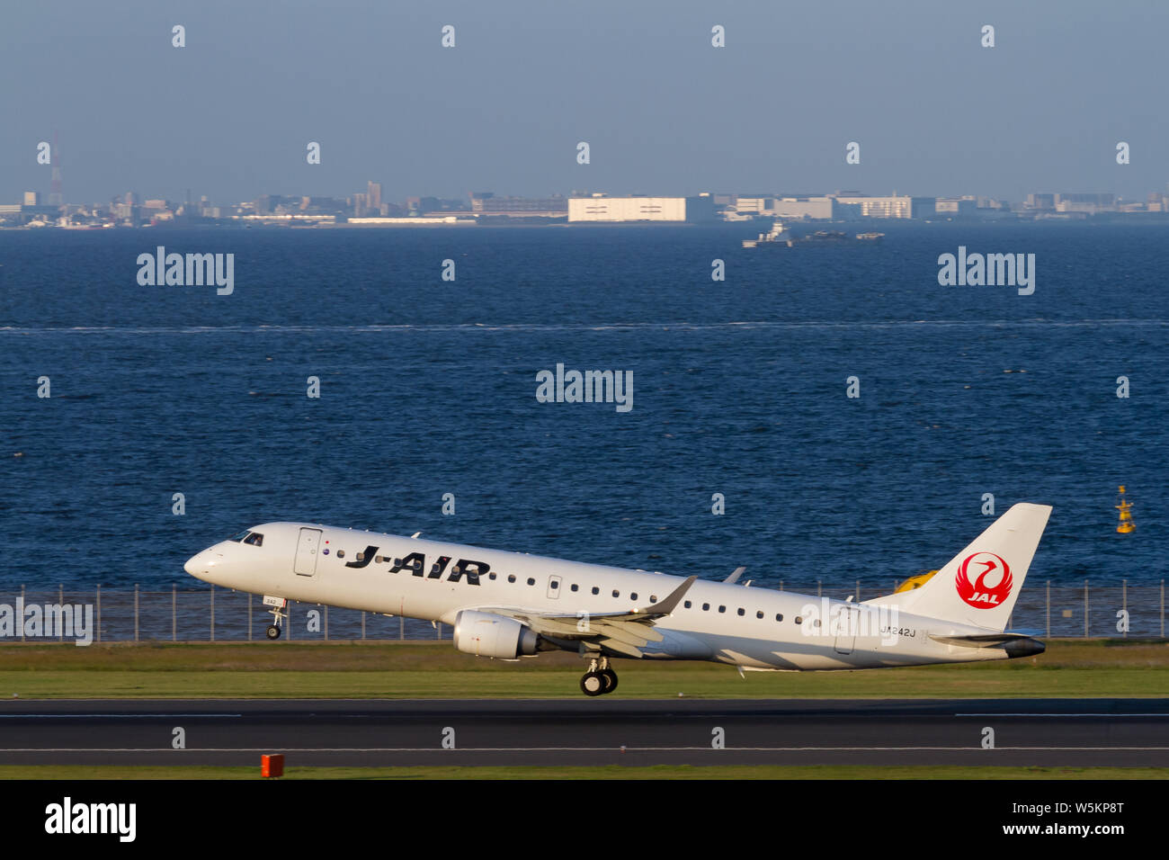 J air embraer hi-res stock photography and images - Alamy
