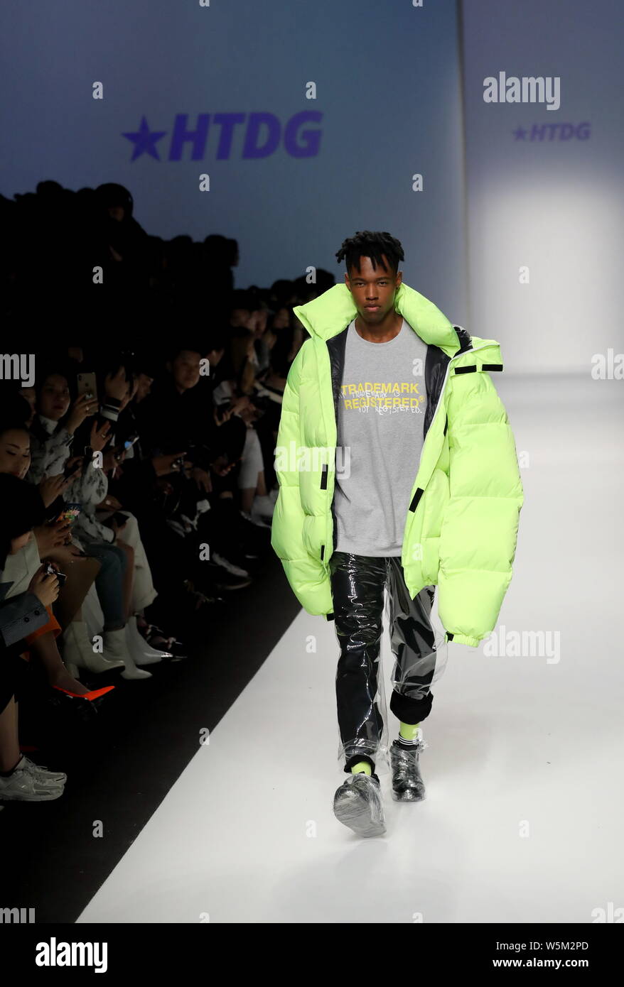 A model displays a new creation at the Solo Celeb.& HTDG show during the  Shanghai Fashion Week FallWinter 2019 in Shanghai, China, 31 March 2019  Stock Photo - Alamy