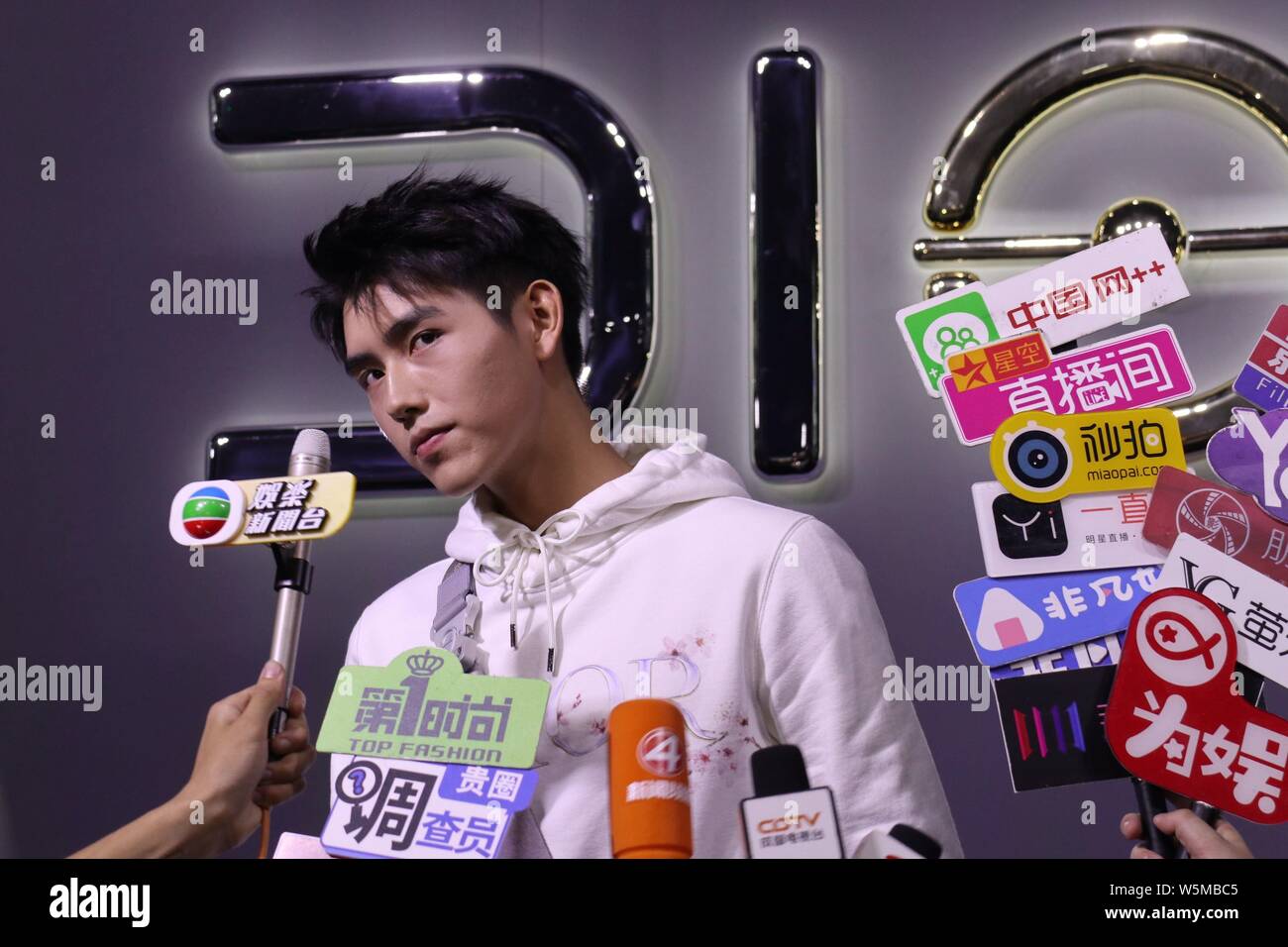 Chinese actor Chen Feiyu attends the opening cocktail party for the pop