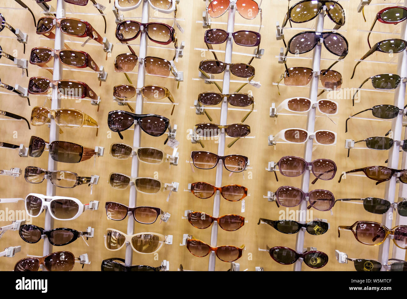 Fort Ft. Lauderdale Florida,Coral Springs,Sawgrass Mall,Neiman Marcus,Last Call,store chain,outlet,upmarket,eyeglasses,sunglasses,frame,tinted lens,di Stock Photo