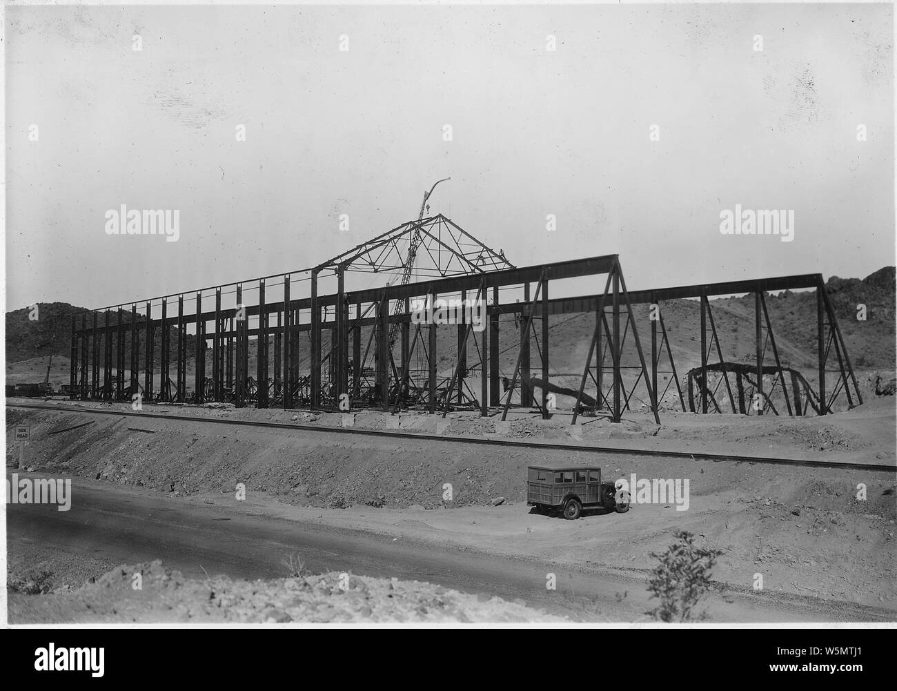Hoover dam under construction hi-res stock photography and images - Alamy