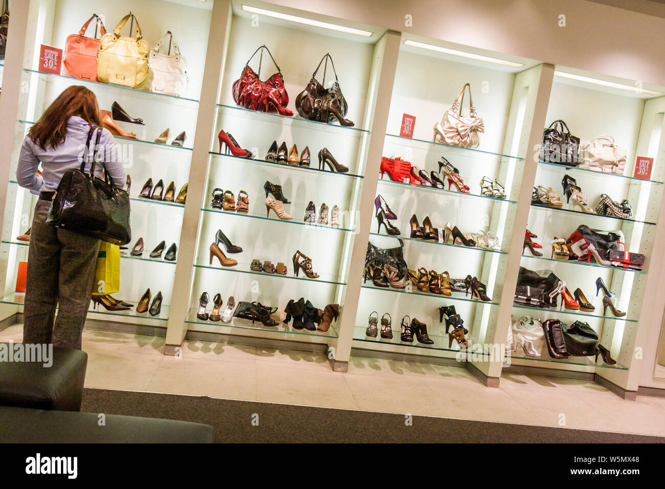 High Heels On Display Stock Photos & High Heels On Display Stock Images ...