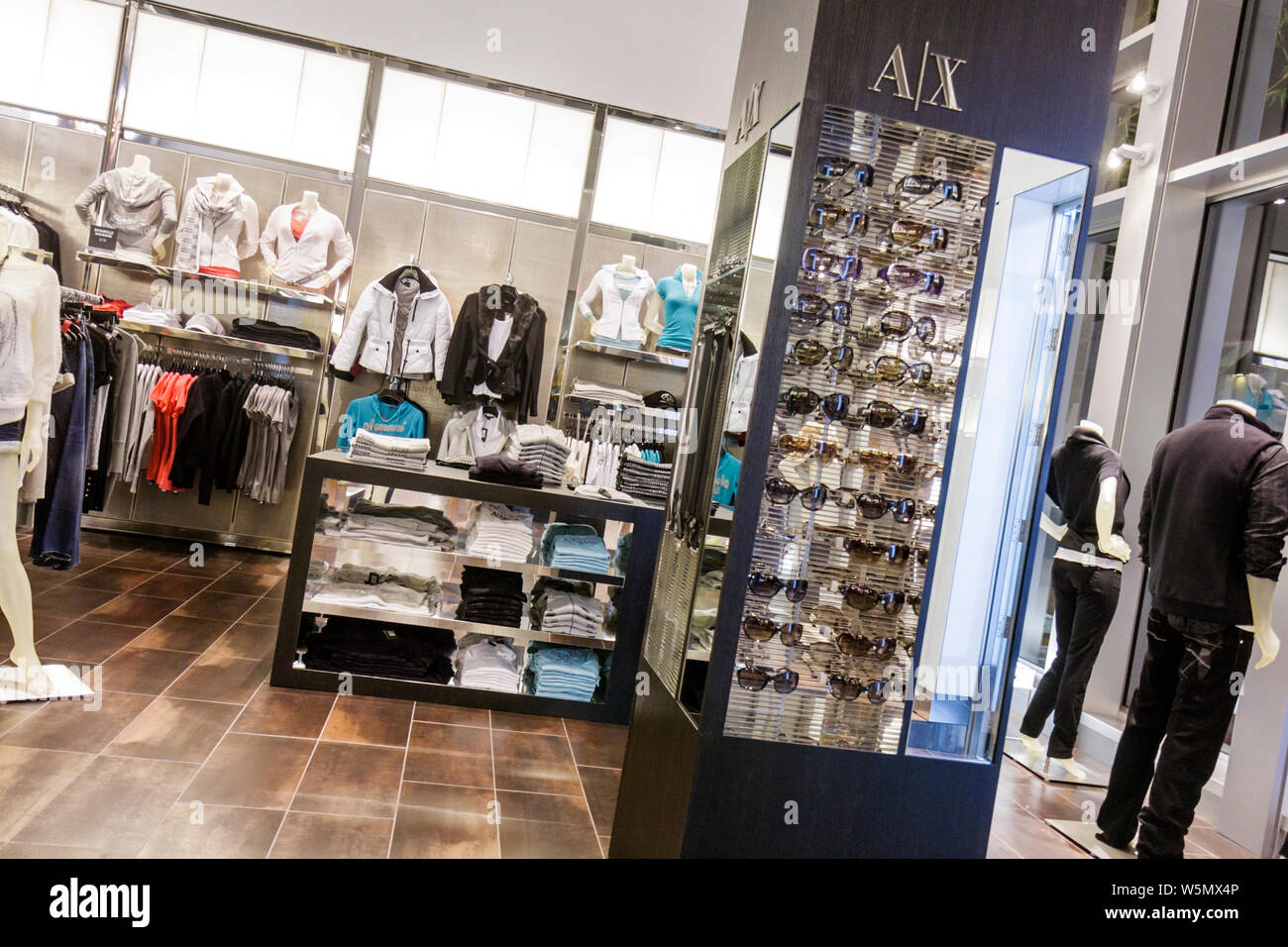 armani exchange boutique