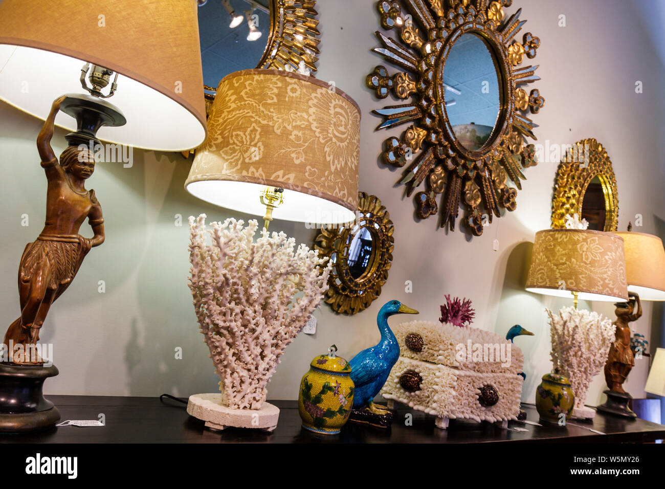 Lamps shop hires stock photography and images Alamy