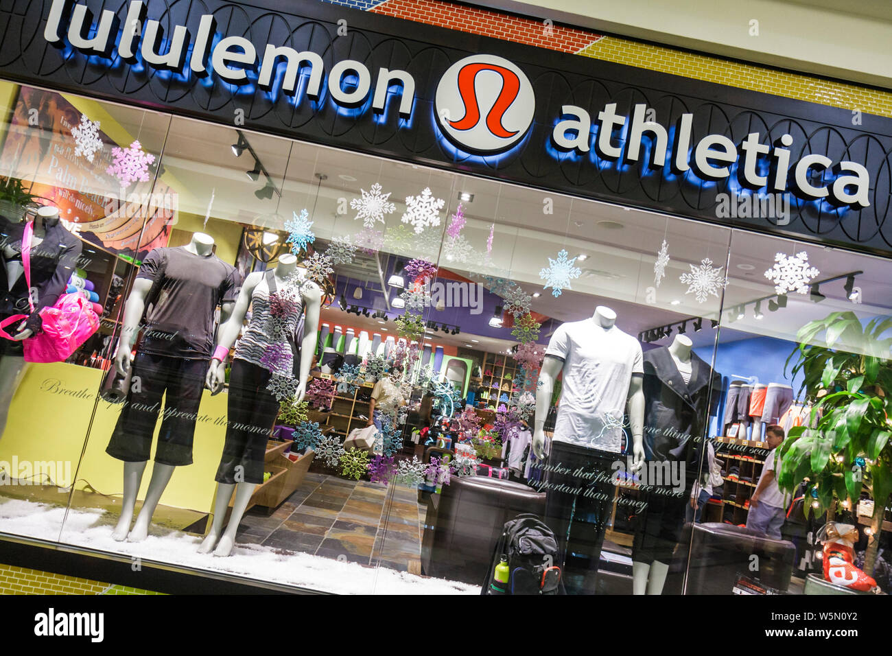 Athletic wear shopping hi-res stock photography and images - Alamy