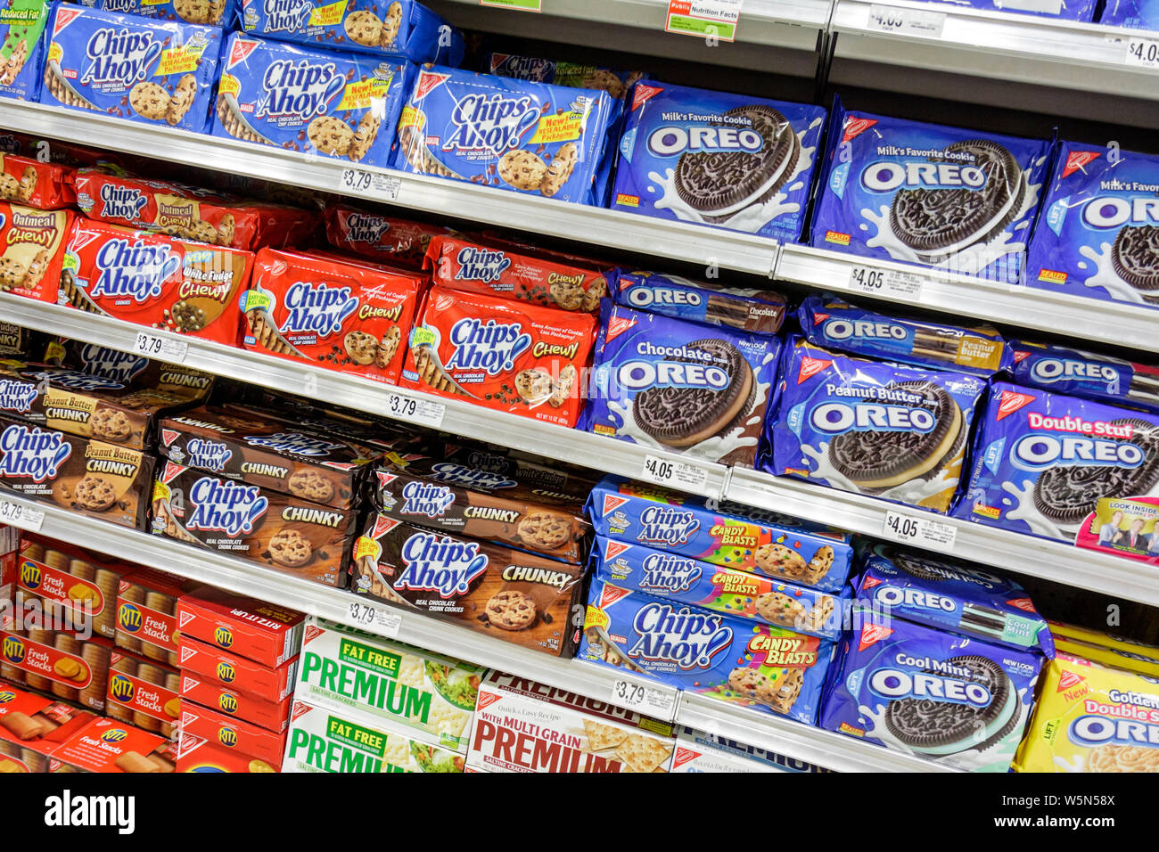 Cookie Aisle Stock Photos & Cookie Aisle Stock Images Alamy