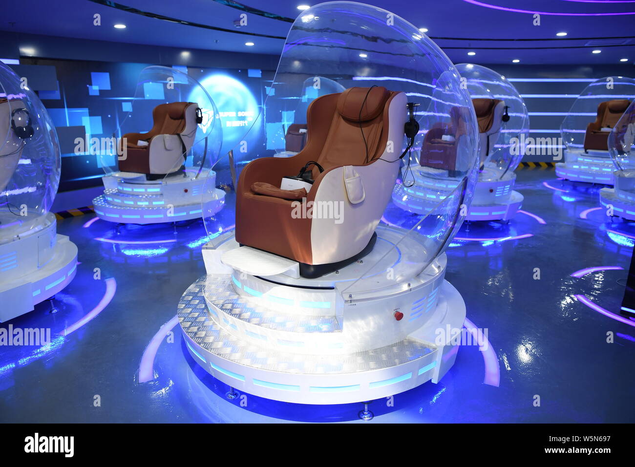 View of the VR movie of Er Dong at the Place in Beijing, China, 2 April 2019. In traditional there is one screen, and 200 Stock Photo - Alamy