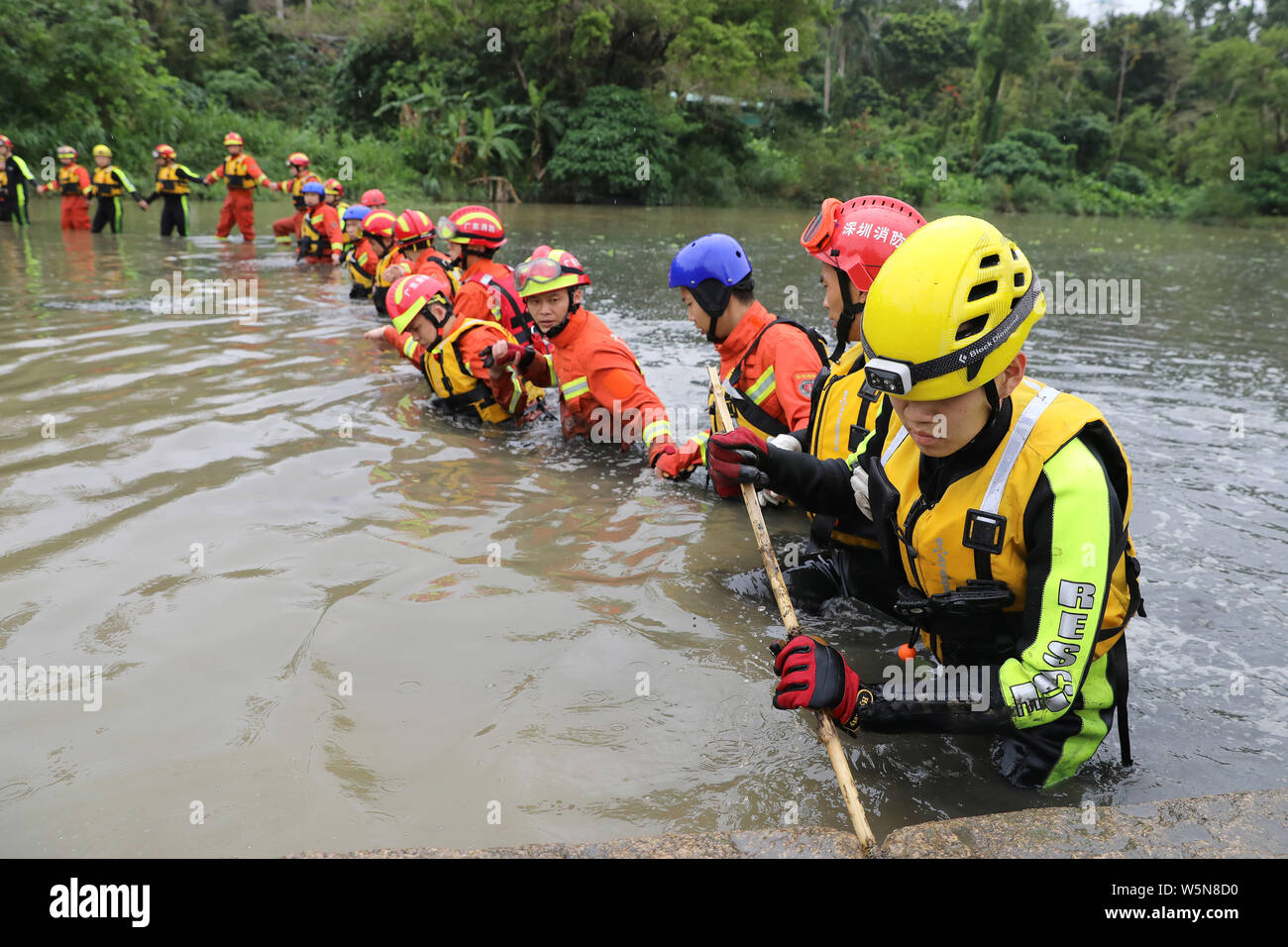 Chinese firefighters search for missing workers after 16 workers in ...