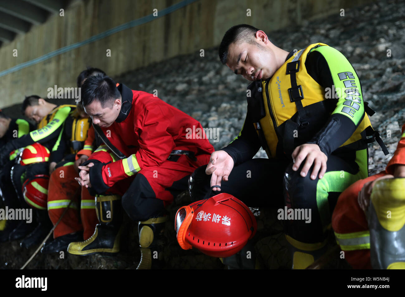 Chinese firefighters search for missing workers after 16 workers in ...