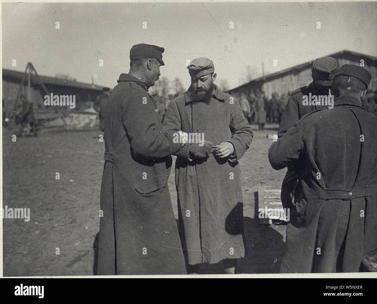 Darstellung von russischen Soldaten und auch öst. - ungarischen Truppen ...