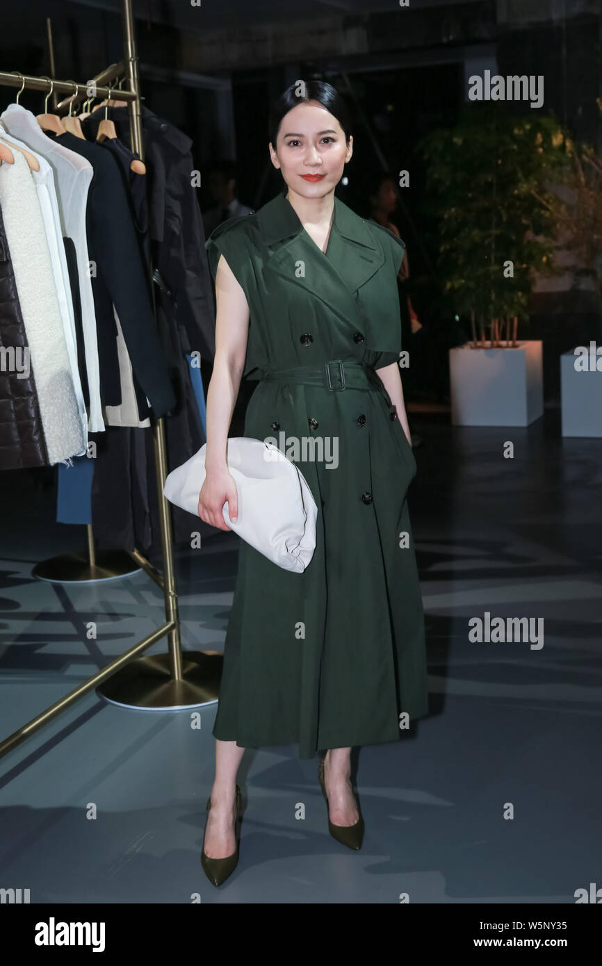 MOYNAT - Out for a walk. Actress Yu Feihong takes her Oh