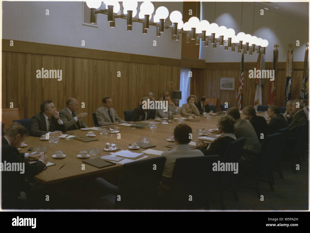 Jimmy Carter chairs a meeting at Camp David Stock Photo Alamy