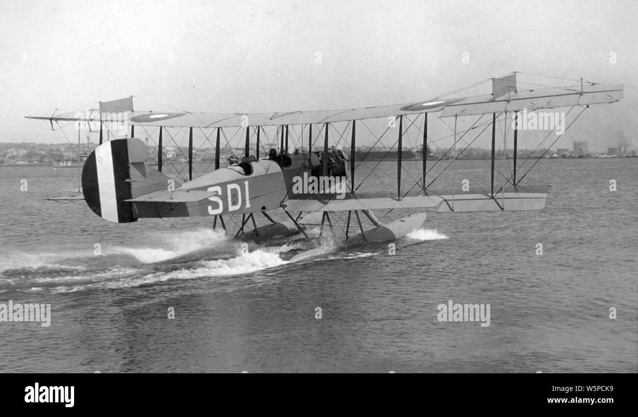 Curtiss R taxis in San Diego Bay c1918 Stock Photo - Alamy