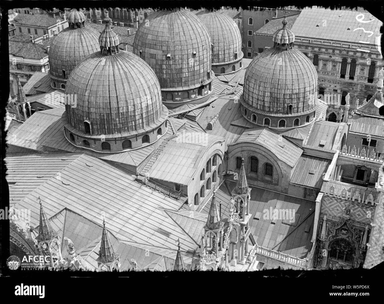 Cúpules de la basílica de Sant Marc de Venècia Stock Photo Alamy