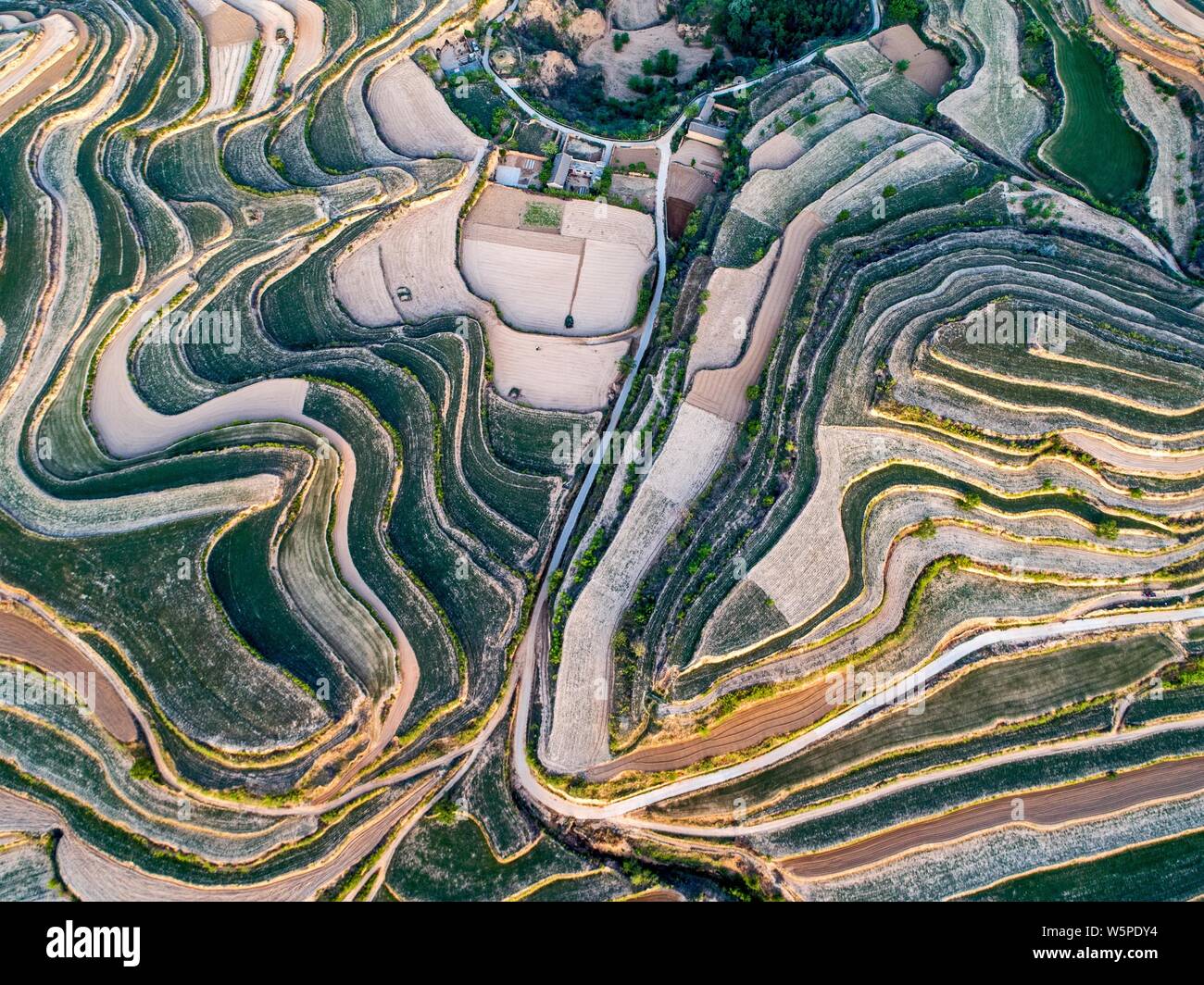 Hanyuan county hi res stock photography and images Alamy
