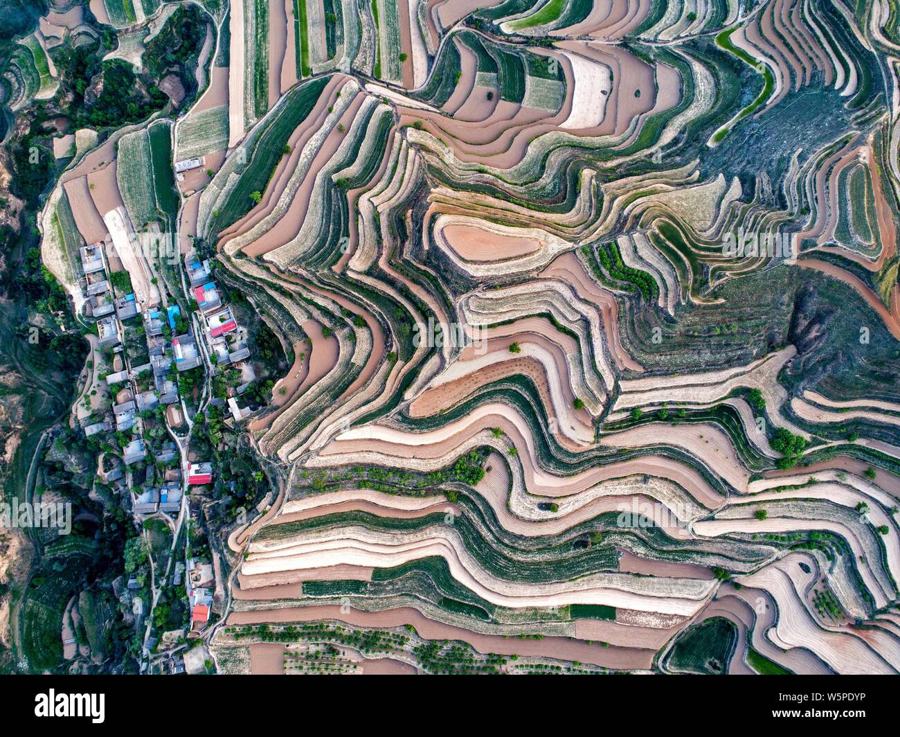 Hanyuan county hi res stock photography and images Alamy
