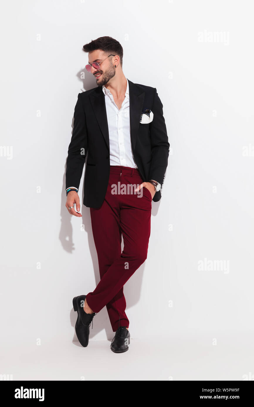 relaxed smart casual