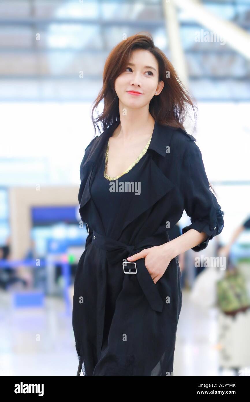 Taiwanese actress Lin Chi-ling arrives at the Beijing Capital ...