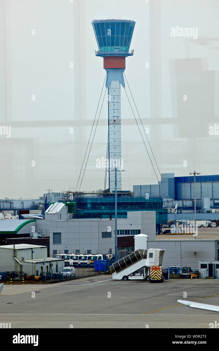 can you visit heathrow control tower