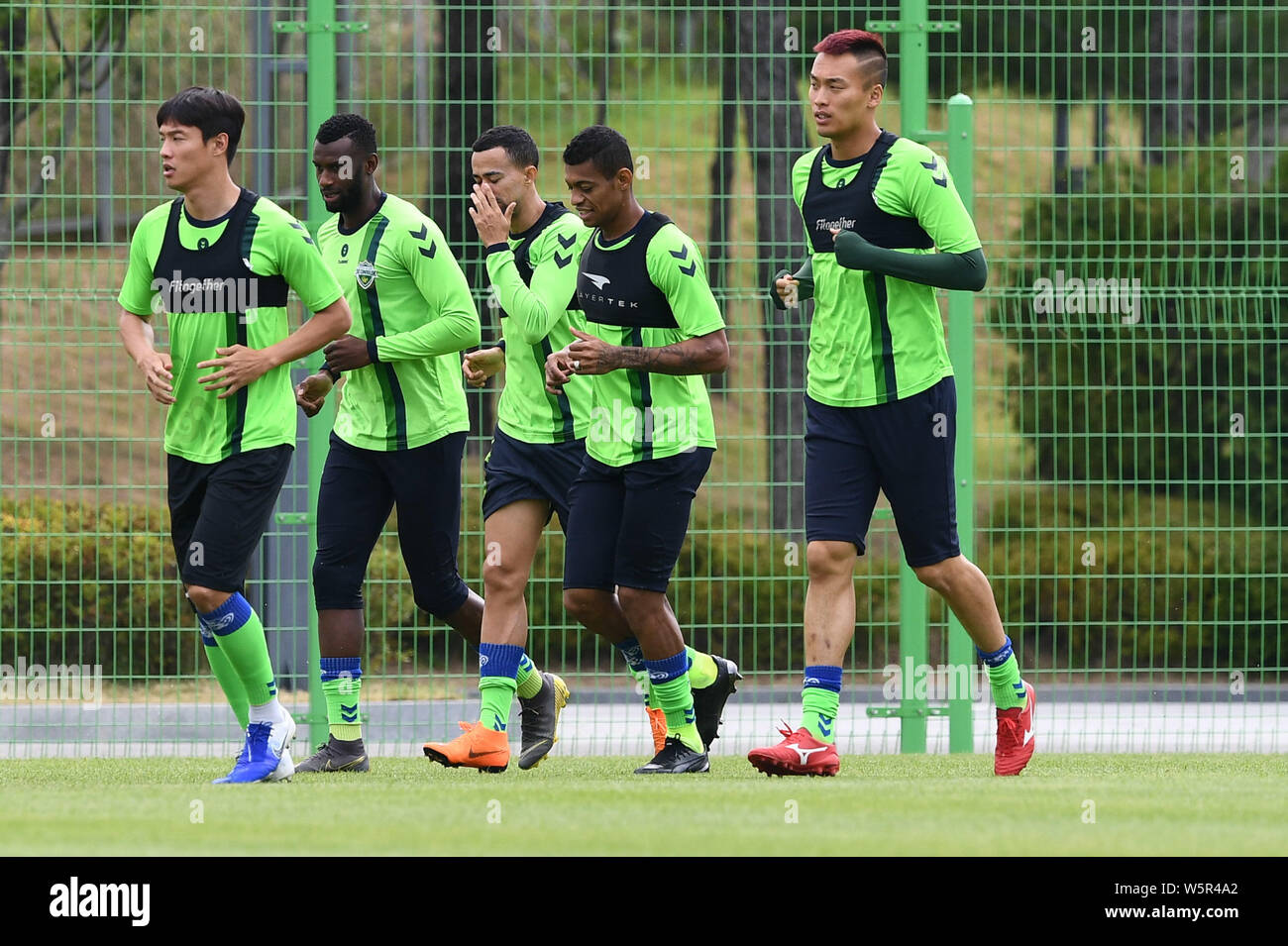 Players Of South Korea S Jeonbuk Hyundai Motors F C Take Part In A Training Session Before The Eighth Final Match Against China S Shanghai Sipg F C Stock Photo Alamy