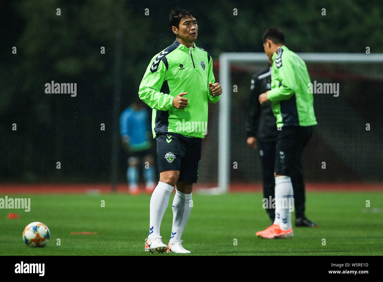 Lee Dong Gook Of South Korea S Jeonbuk Hyundai Motors Fc Takes Part In A Training Session Before The Eighth Final Match Against China S Shanghai Sipg Stock Photo Alamy