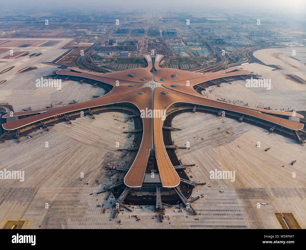 Аэропорт китая пекин. Пекин дасин pkx. Пекин дасин, международный аэропорт, китай. Аэропорт пекина pkx. Аэропорт пекин дасин.