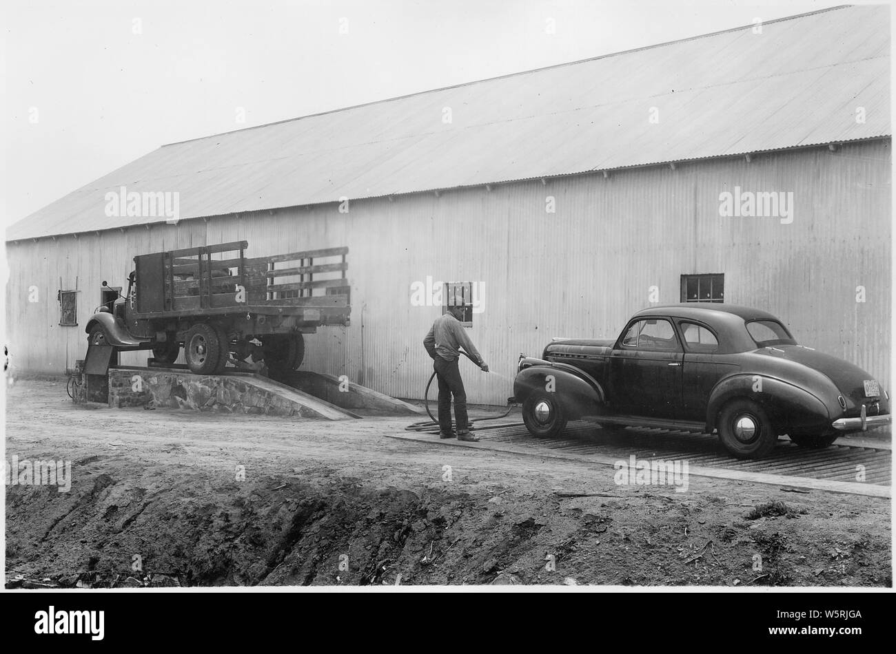 Mission shop, Viejas. Grease rack and wash rack Stock Photo Alamy