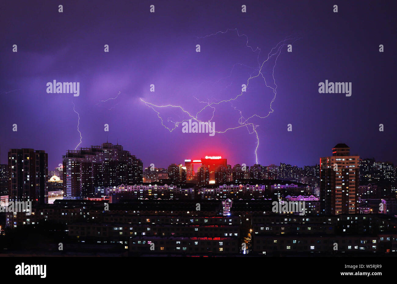 Lightning Flashes High Resolution Stock Photography and Images - Alamy