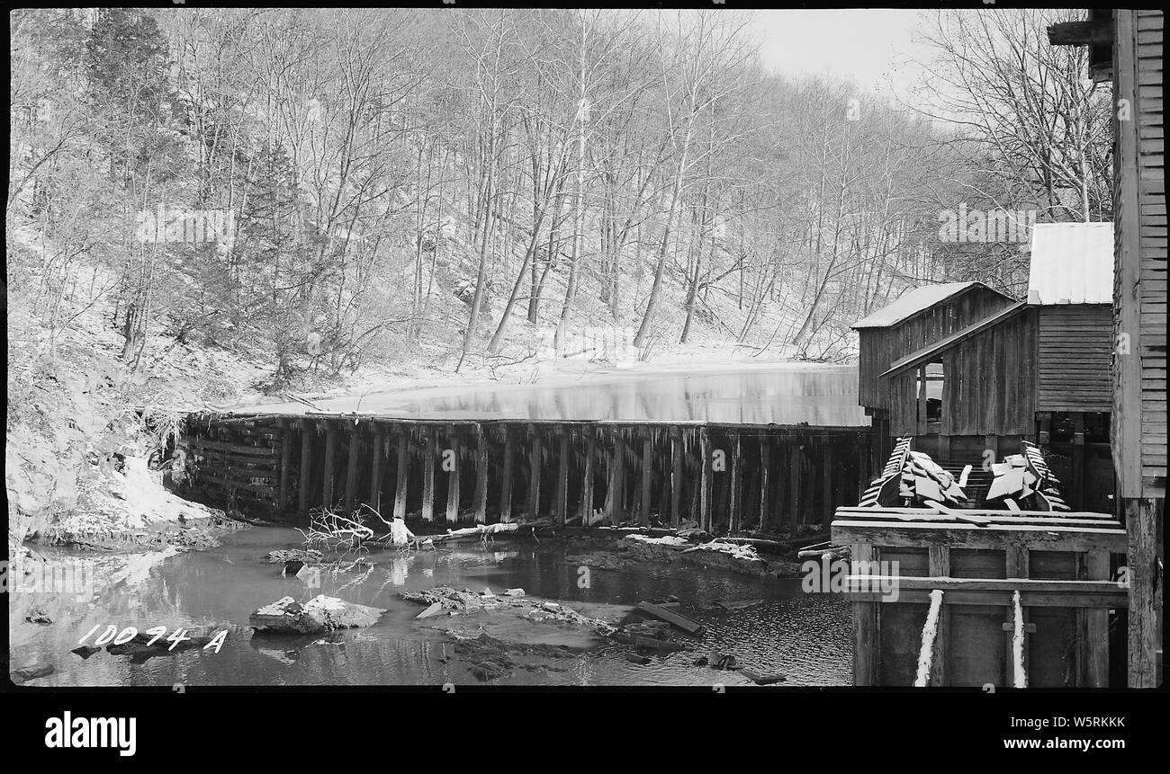 Mountain Carmel Mill Dam Stock Photo Alamy