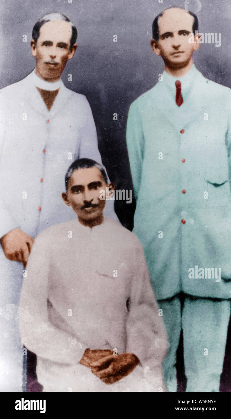 Mahatma Gandhi with R V Charles Freer Andrews  and W W Pearson 1914 Stock Photo