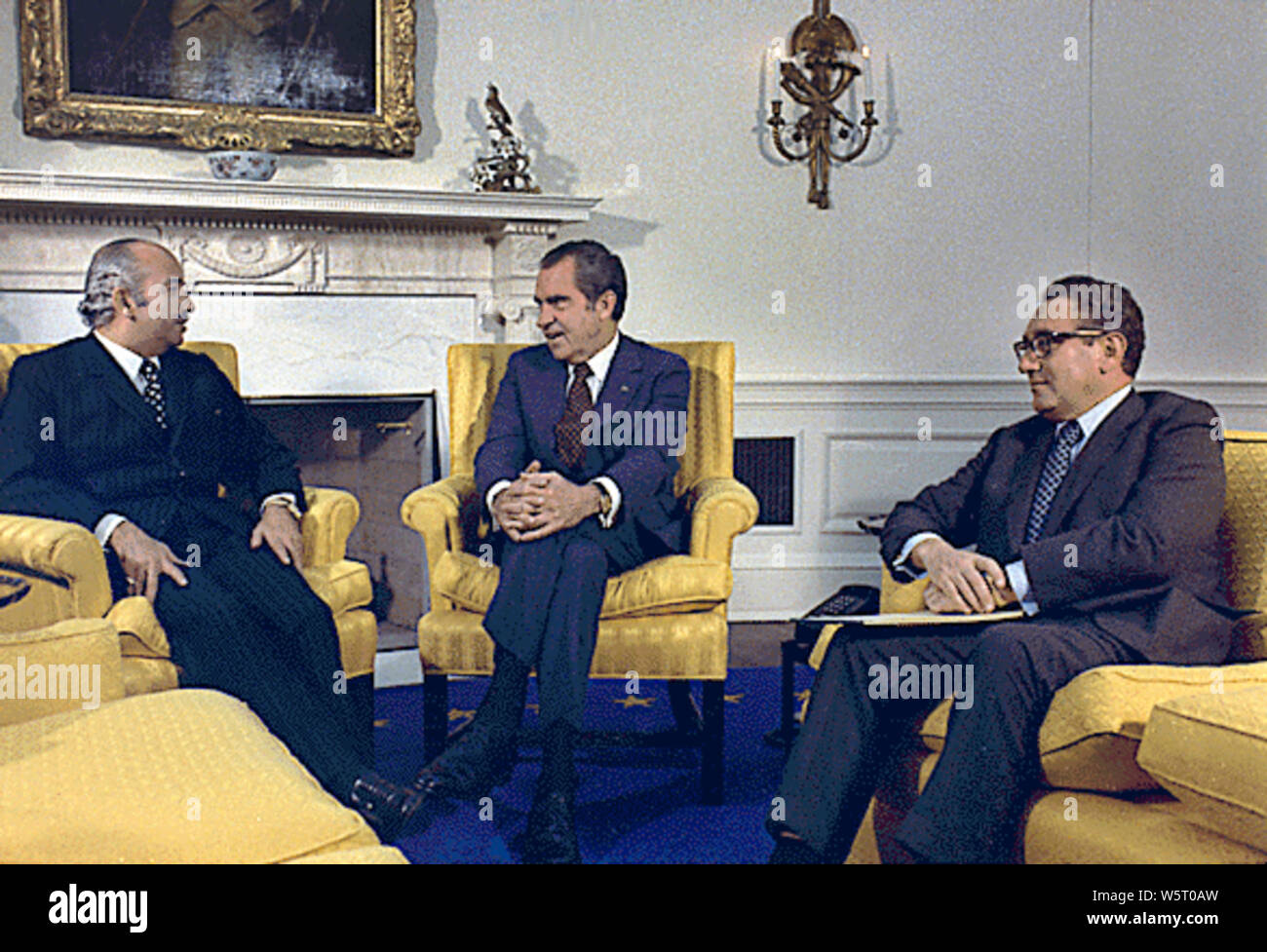 Nixon and Kissinger Stock Photo - Alamy