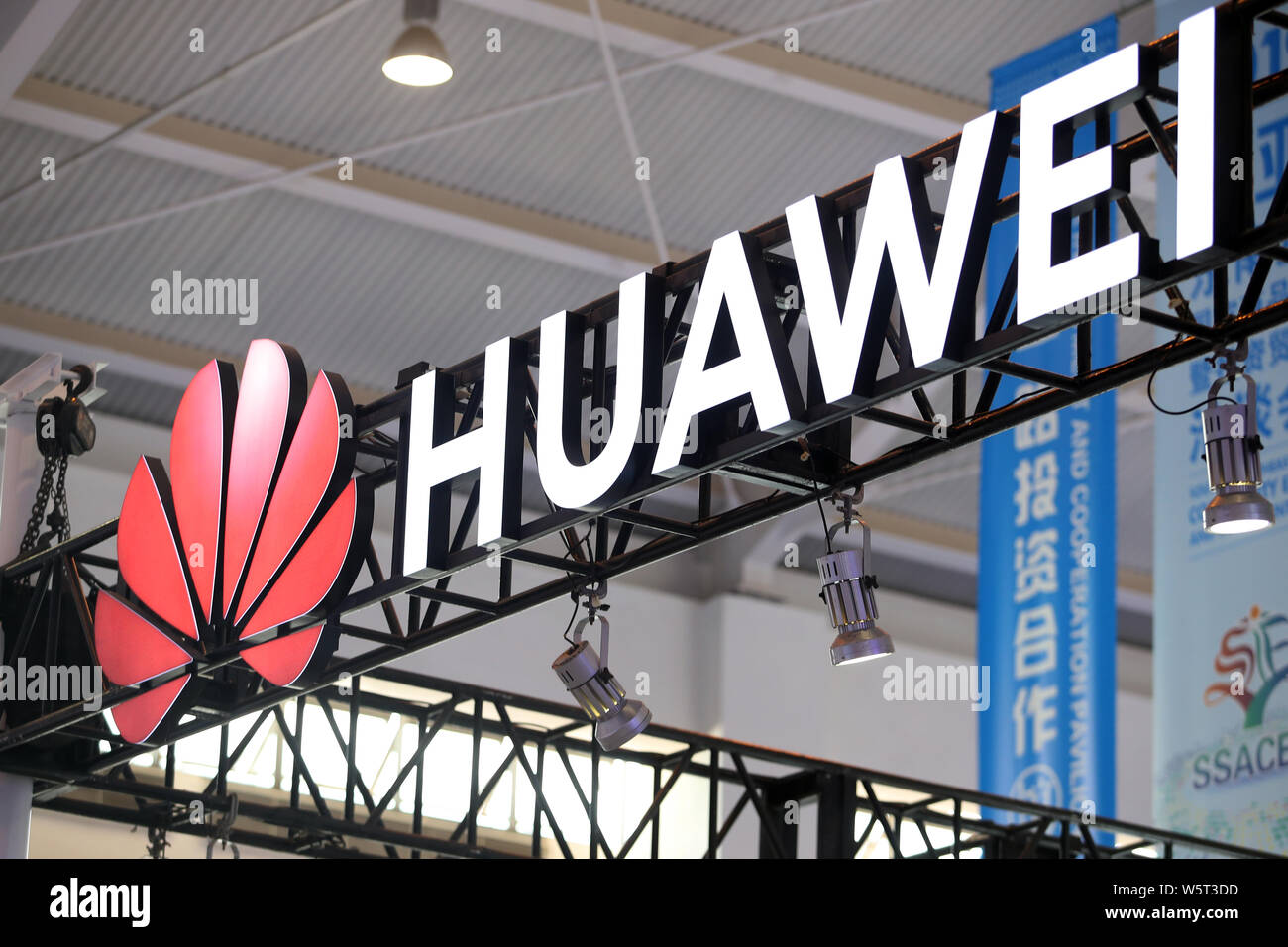 --FILE--View of the stand of Huawei during an expo in Kunming city ...