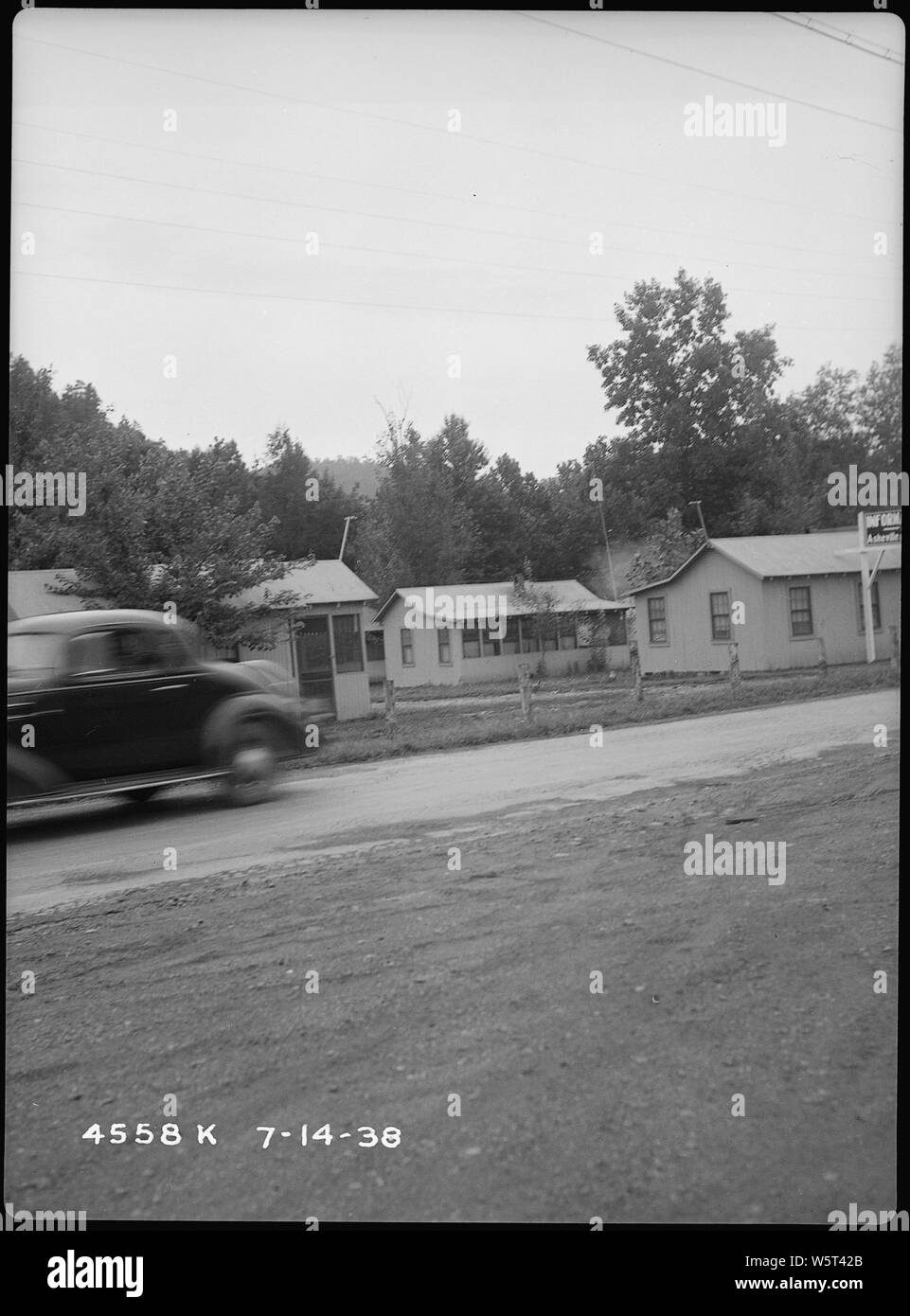 Ogle, Charles; tourist cabins Stock Photo - Alamy