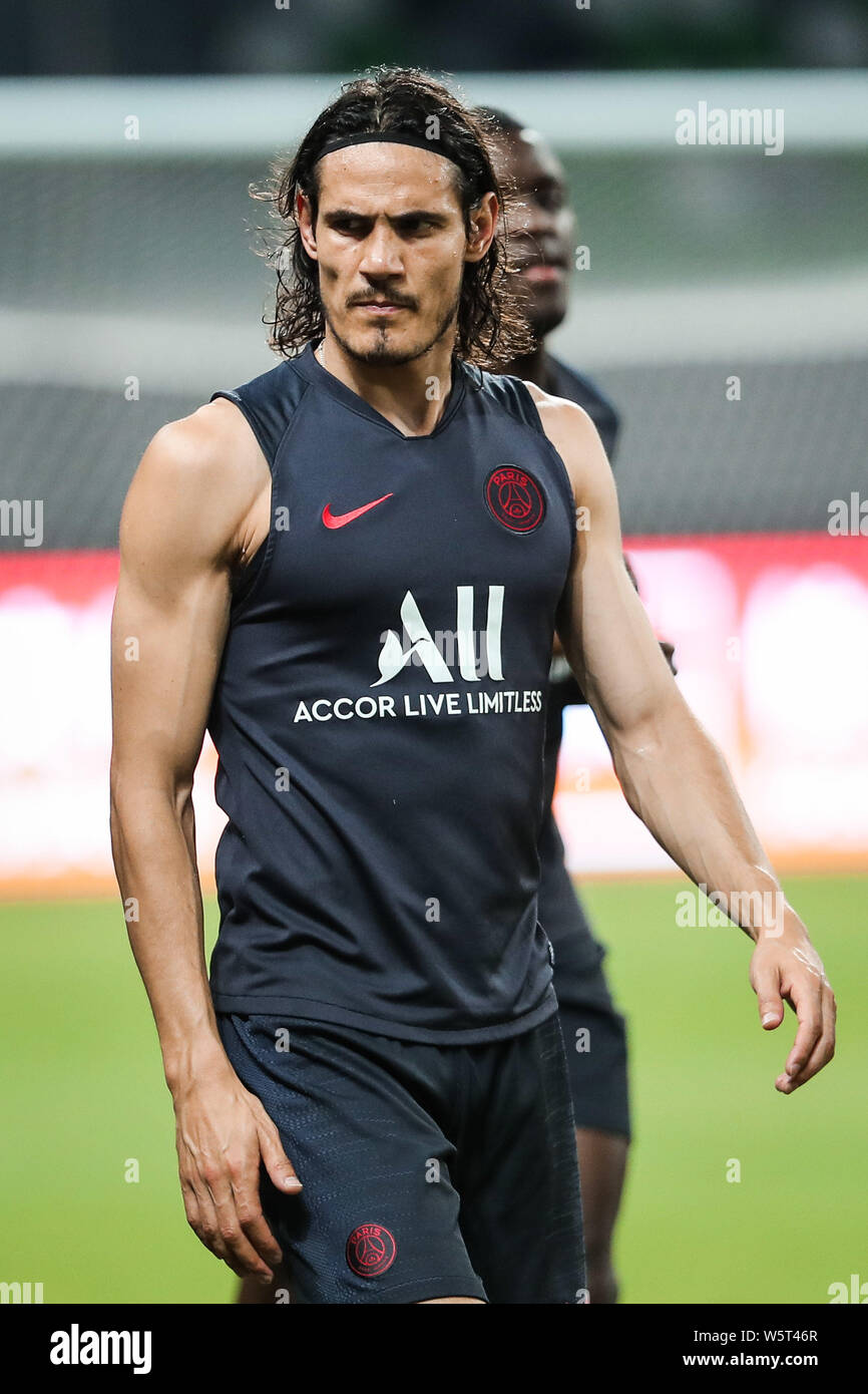 Edinson Cavani, front, and teammates of Paris Saint-Germain take part in a training session to prepare for the upcoming match of the International Super Cup 2019 in Suzhou city, east China's Jiangsu province, 29 July 2019. Stock Photo