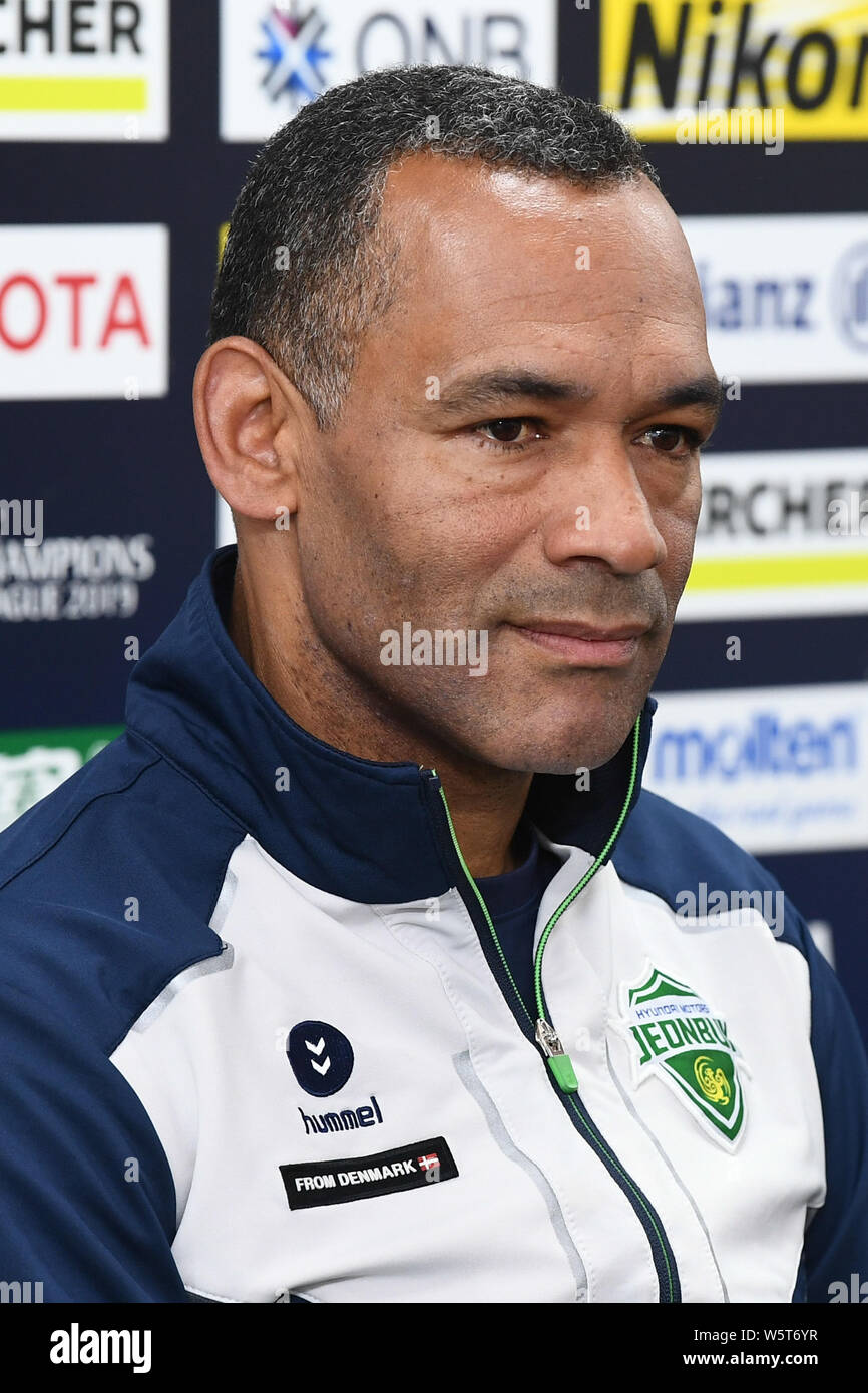 Head Coach Jose Morais Of South Korea S Jeonbuk Hyundai Motors F C Attends A Press Conference Before The Eighth Final Match Against China S Shanghai Stock Photo Alamy
