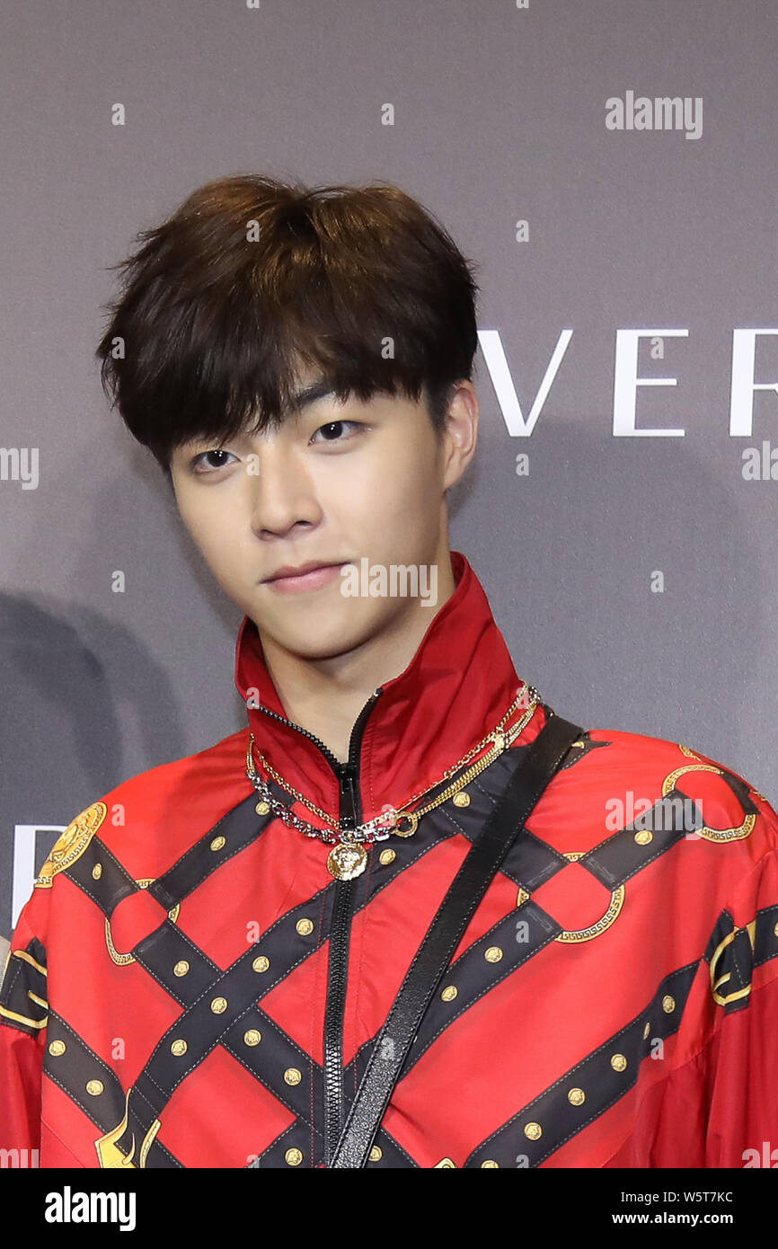 Taiwanese singer and actor Chen Linong of Chinese boy group Nine Percent  attends the opening ceremony for a boutique of Versace in Beijing, China,  26 Stock Photo - Alamy