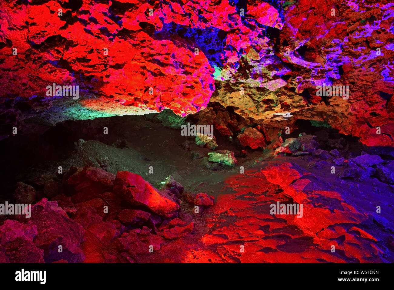 Kungur ice cave hi-res stock photography and images - Alamy