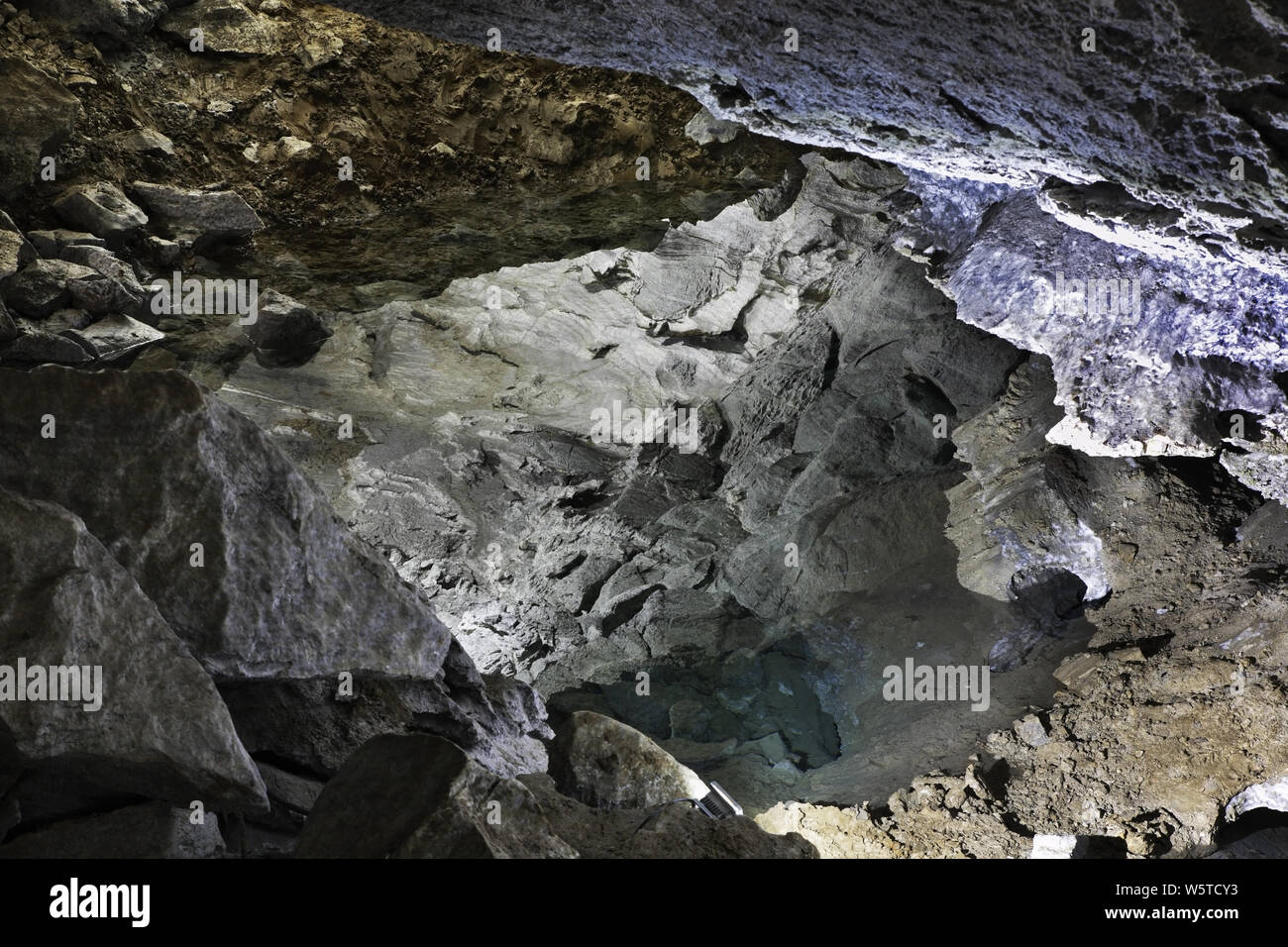 Kungur ice cave hi-res stock photography and images - Alamy