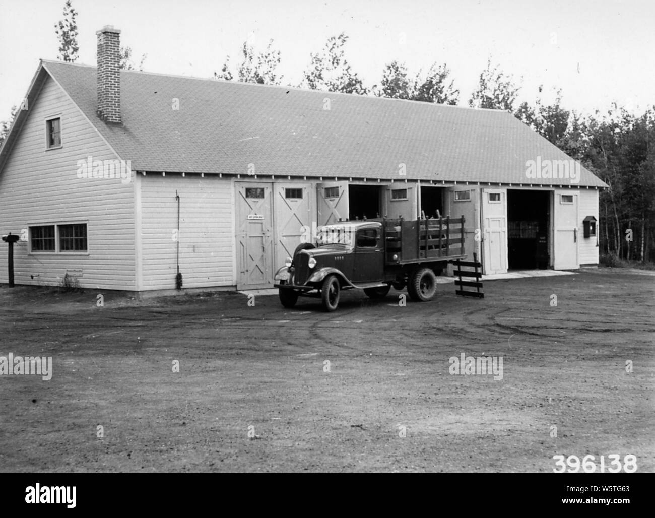 Photograph of Clam Lake Guard Station; Scope and content Original