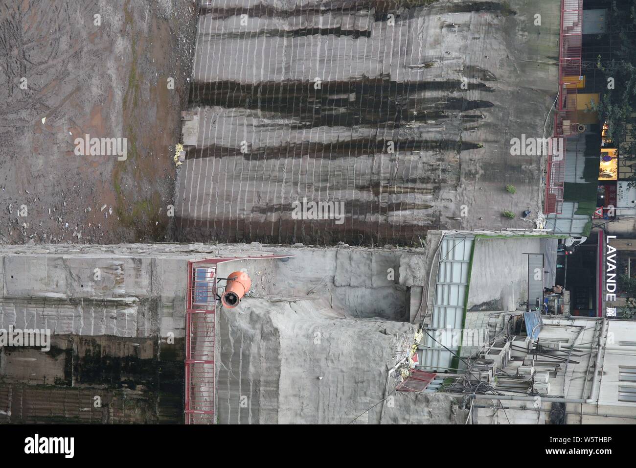 View of the entrance of a parking lot on the edge of a cliff in Chongqing, China, 14 December 2018.   The entrance of a parking lot was built on the e Stock Photo