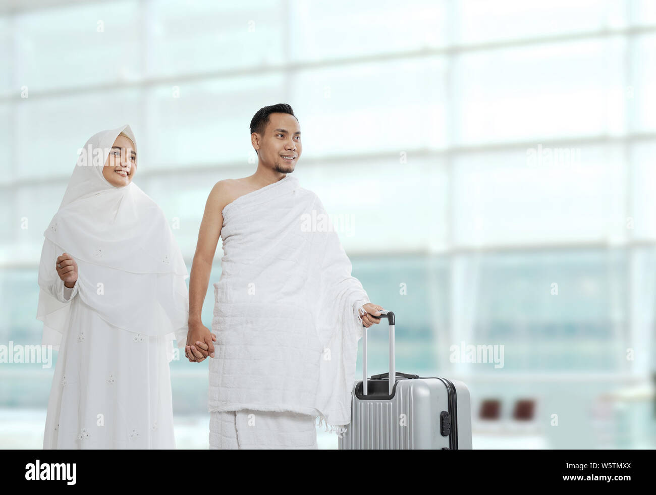 muslim couples wife and husband ready for Hajj Stock Photo Alamy