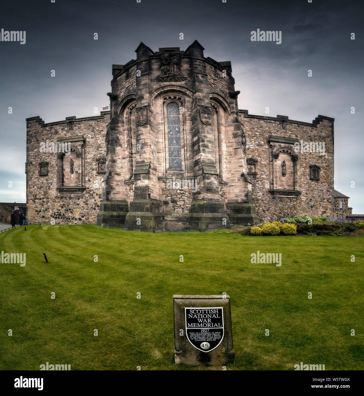 St. Margaret's Chapel, Edinburgh Castle, Scotland Stock Photo Alamy
