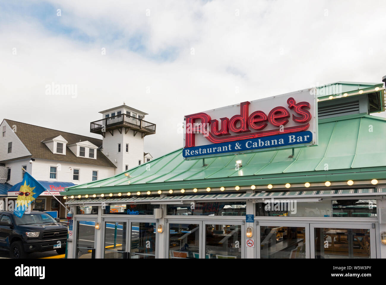 Rudee's restaurant and cabana bar Virginia Beach Stock Photo Alamy