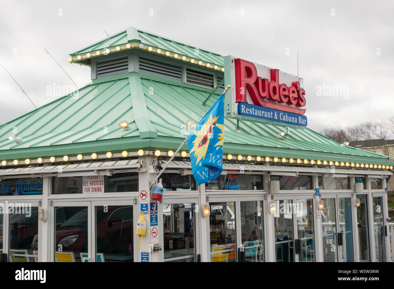 Rudee's restaurant and cabana bar Virginia Beach Stock Photo Alamy